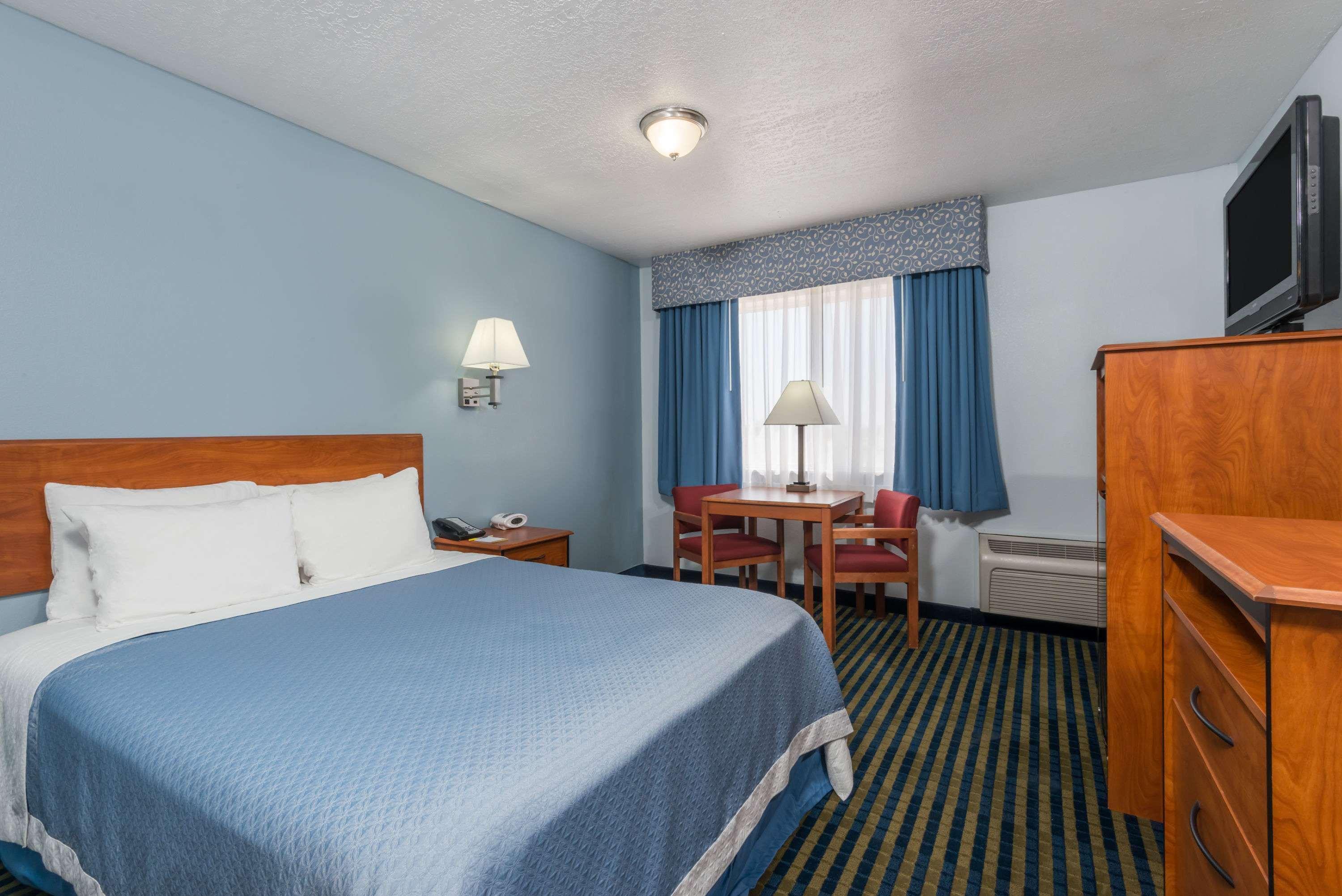 Days Inn By Wyndham Las Vegas Exterior photo