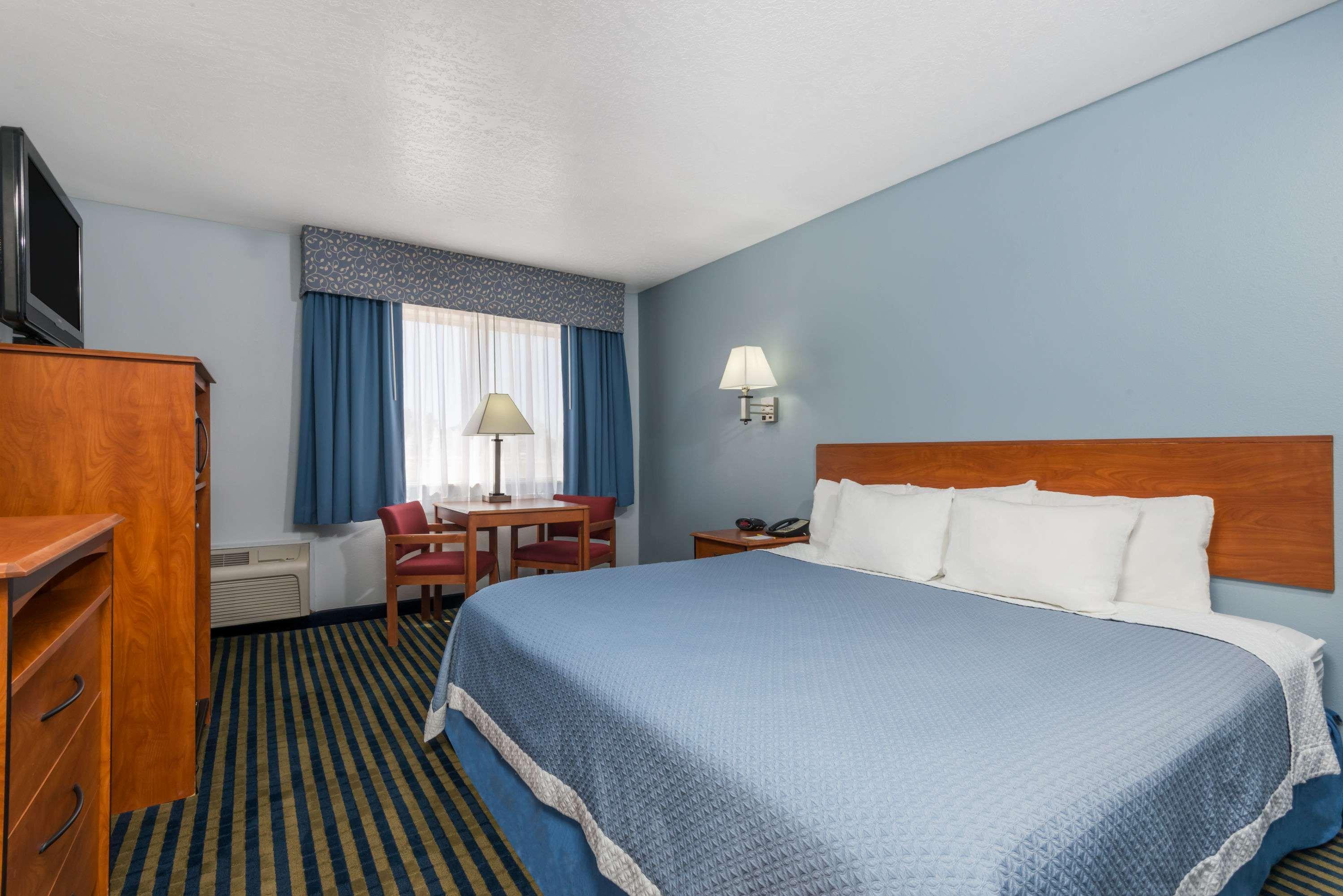 Days Inn By Wyndham Las Vegas Exterior photo